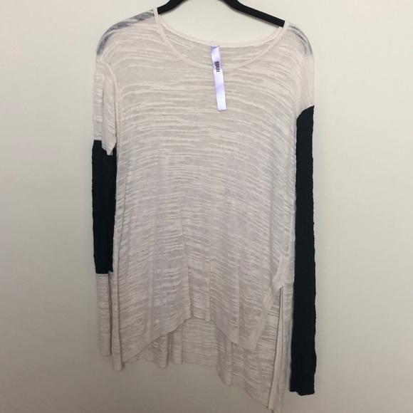 Wilt Tops - Wilt asymmetrical long sleeve sweater size M